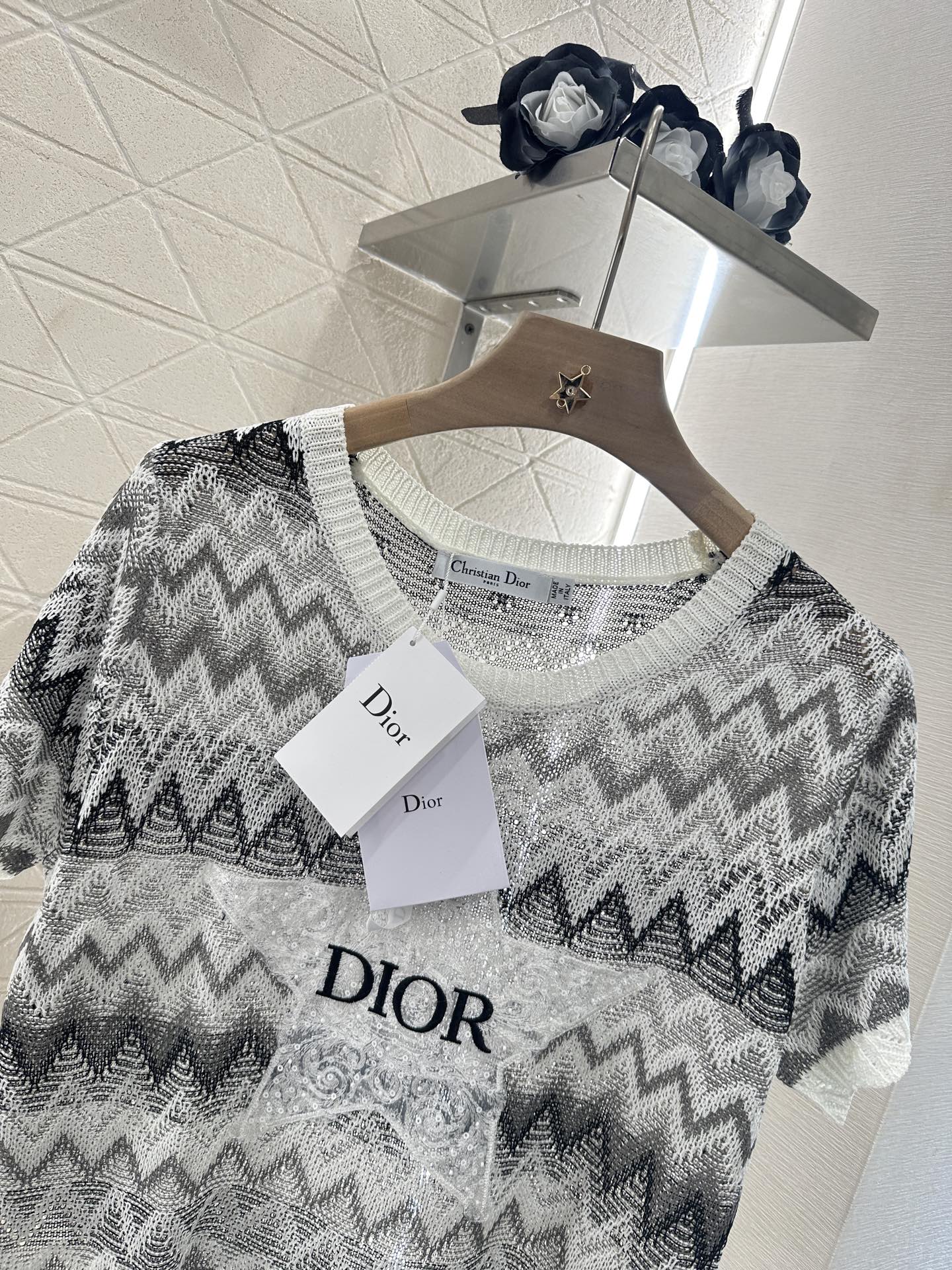 D 2025 new products Embroidered knitted top