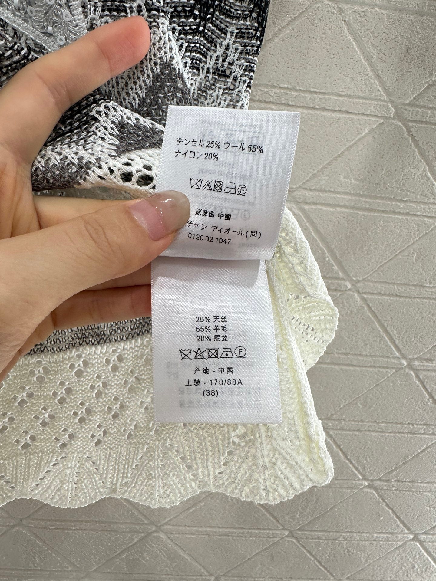 D 2025 new products Embroidered knitted top