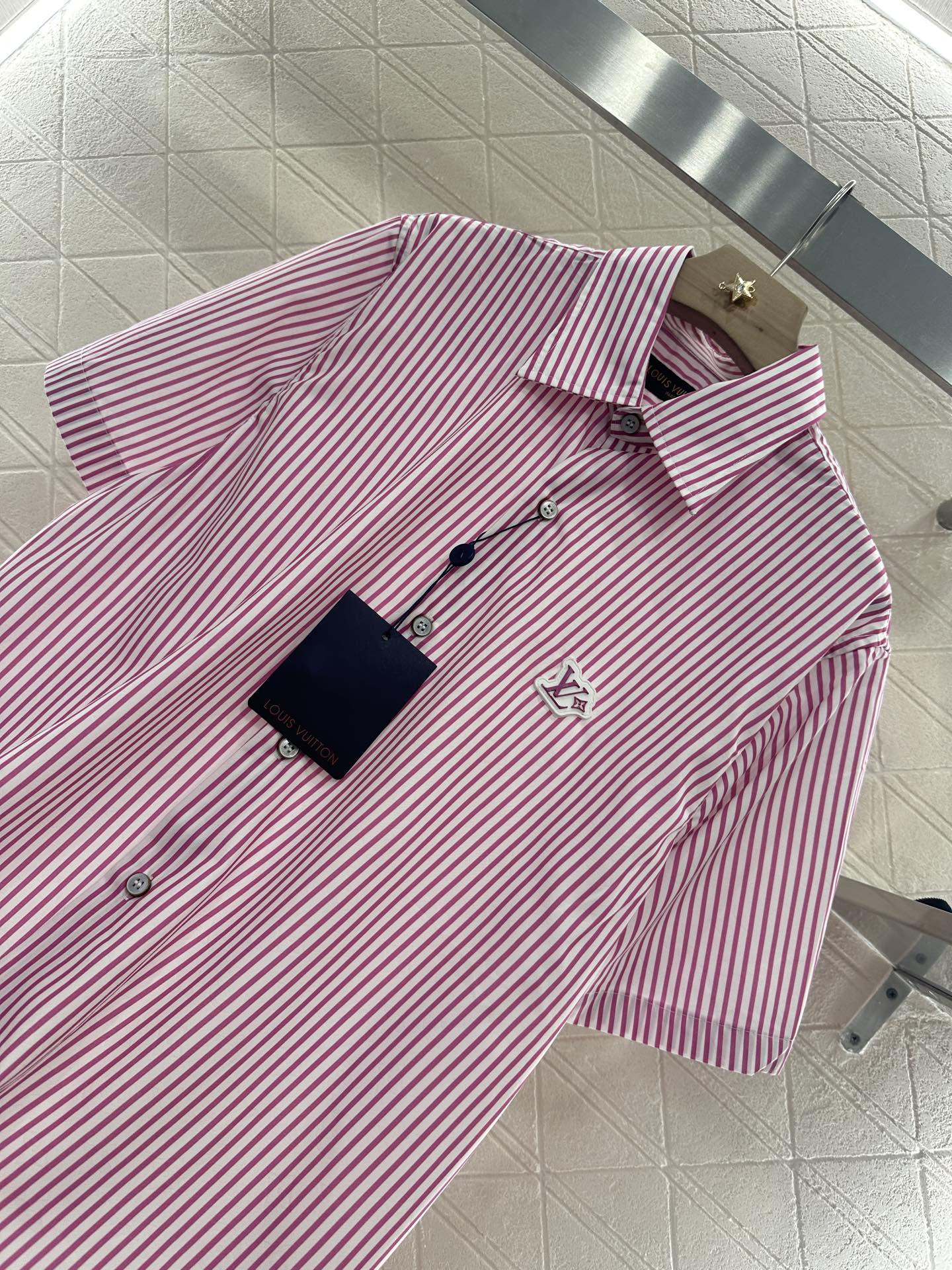 L 2025 new products Short-sleeved shirt