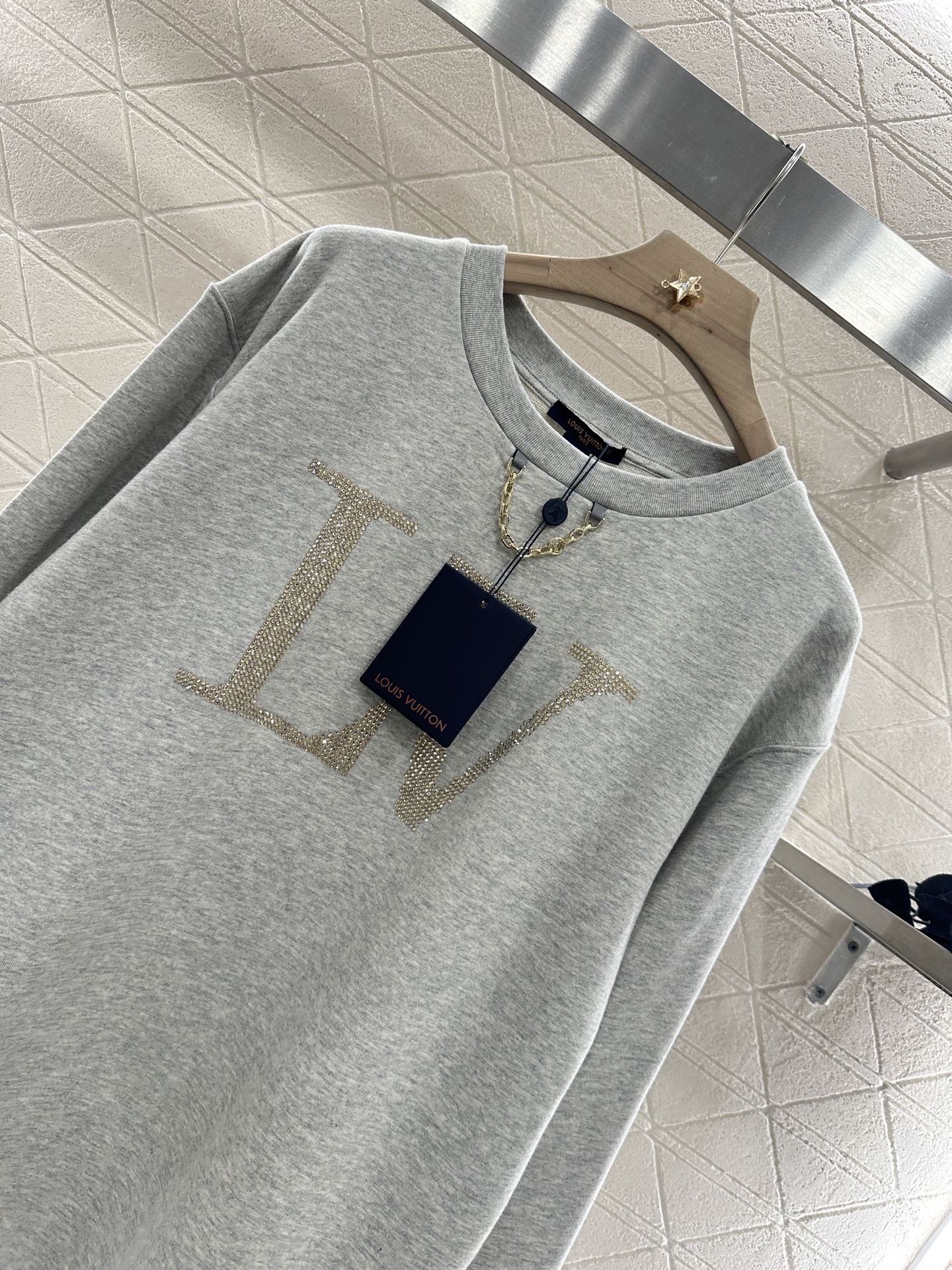 L 2025 new product Long sweatshirt
