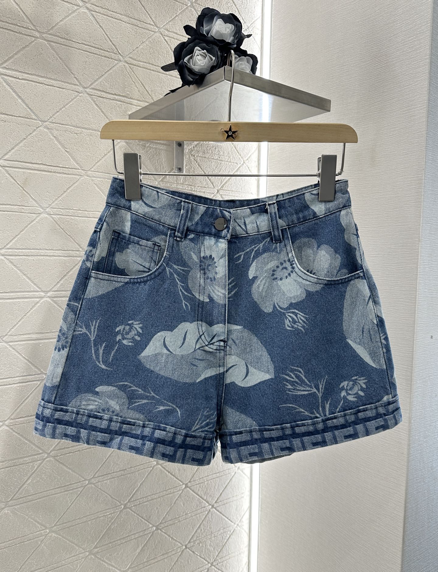 F 2025 new product Denim jacket and shorts set