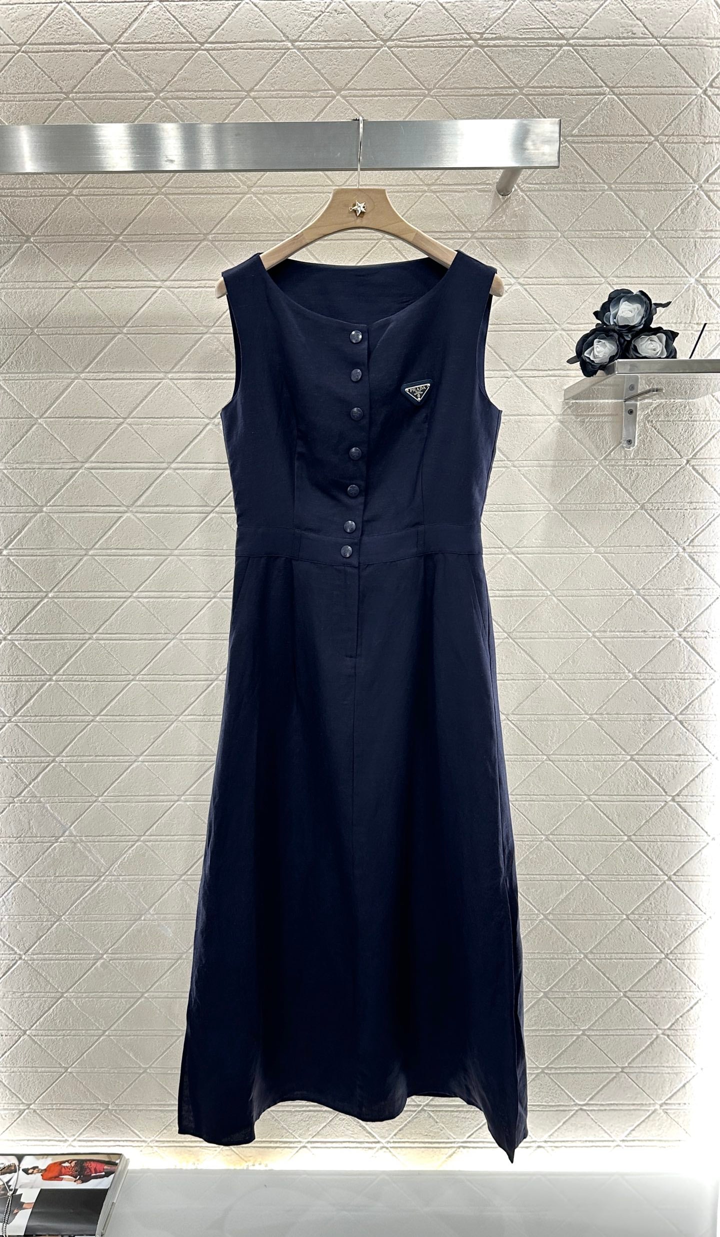 P 2025 new products Sleeveless dress