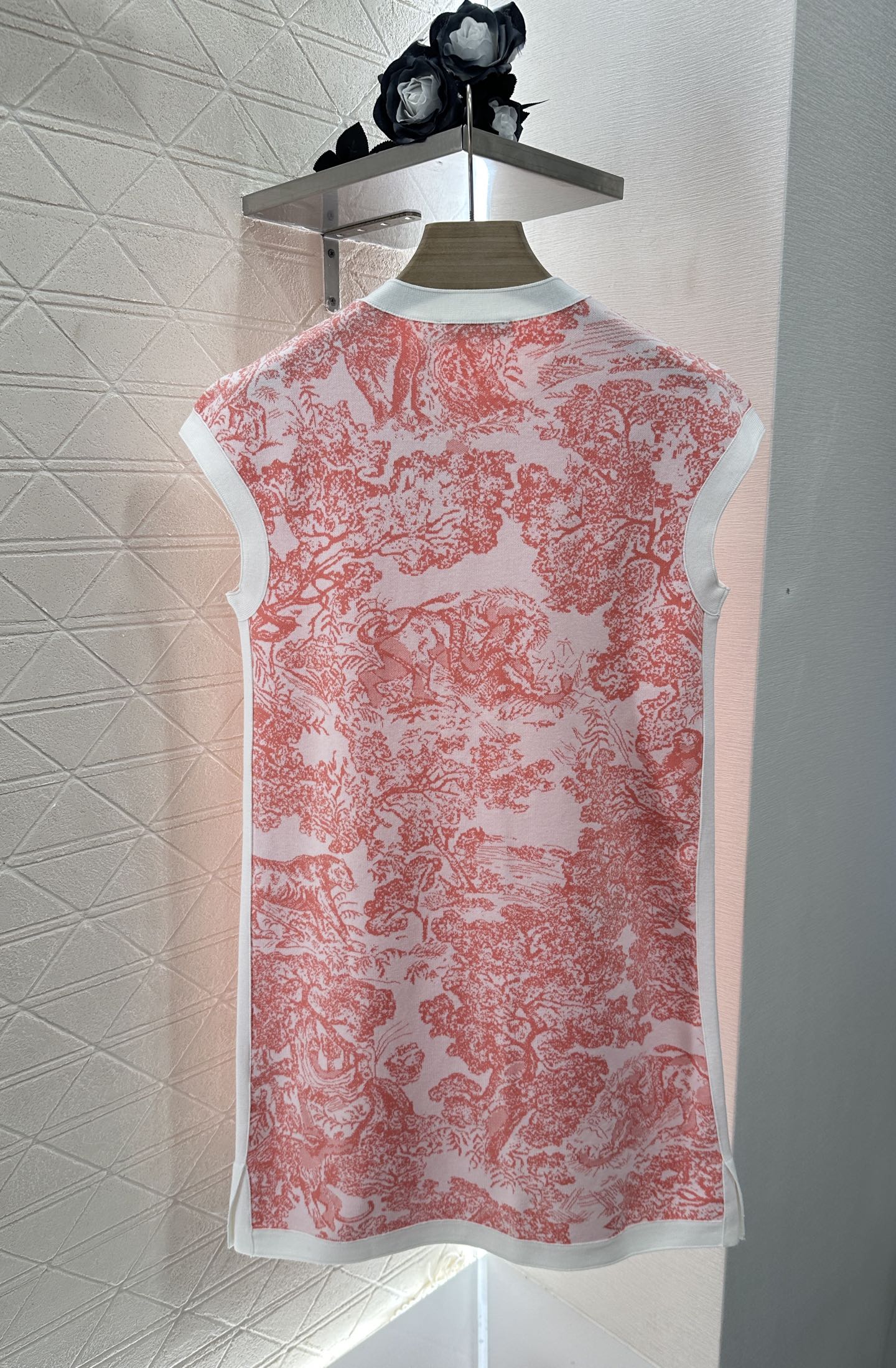 D 25 new product Knitted jacquard vest dress