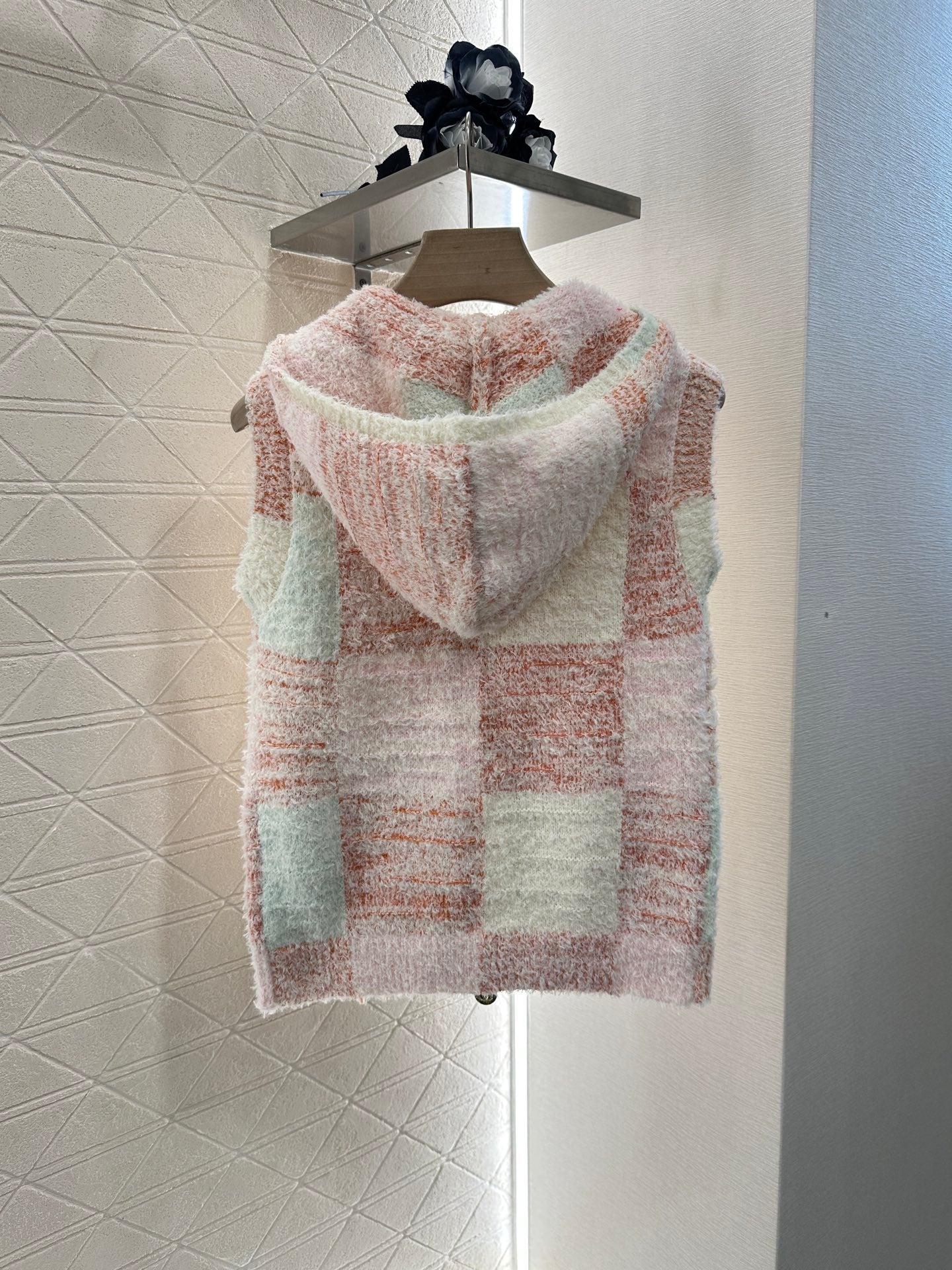 C 2025 new product Hooded knitted vest