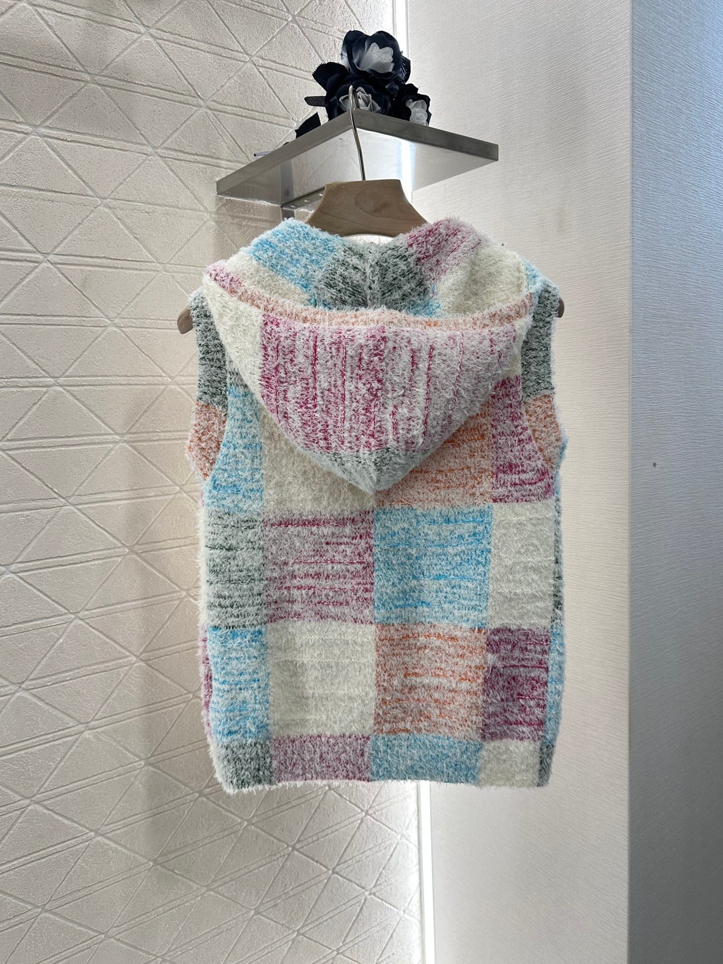 C 2025 new product Hooded knitted vest