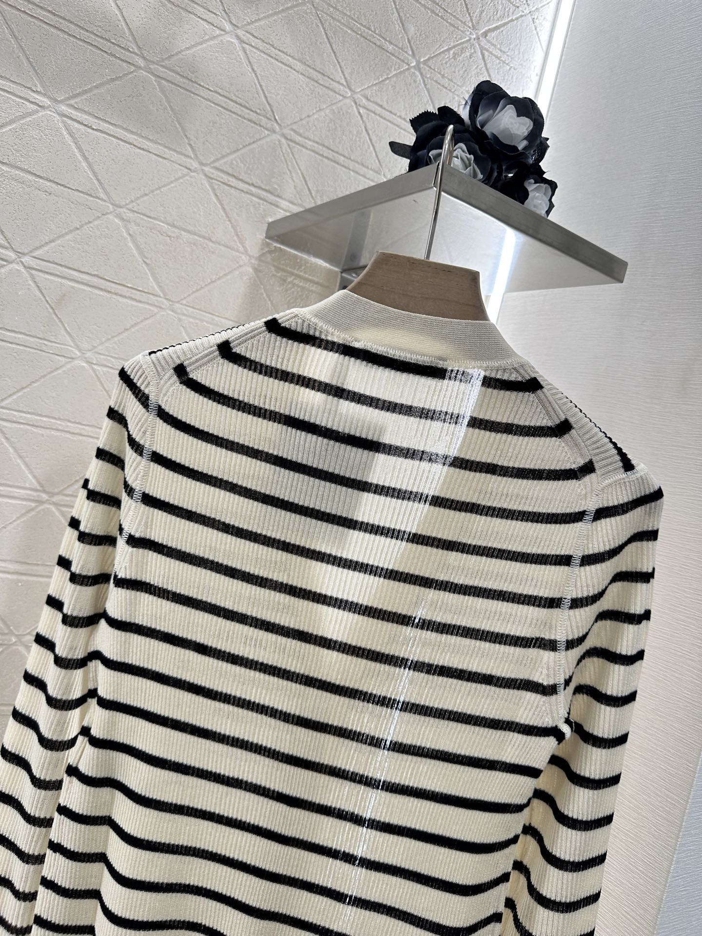 D 2025 new products Knitted cardigan