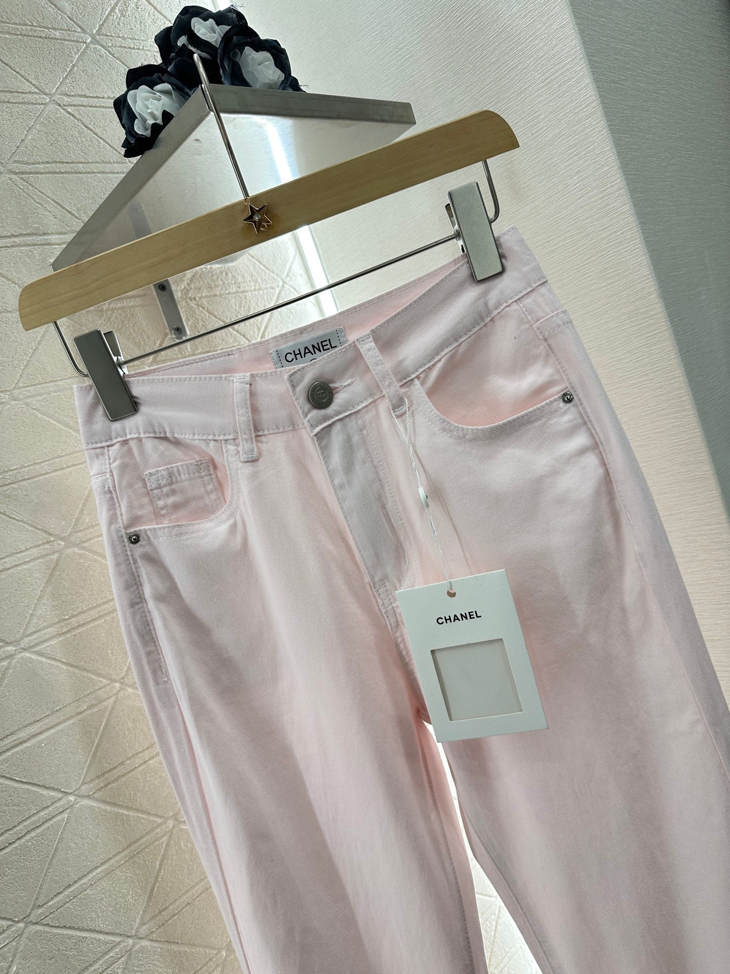 C 2025 new product Hollow embroidered jeans