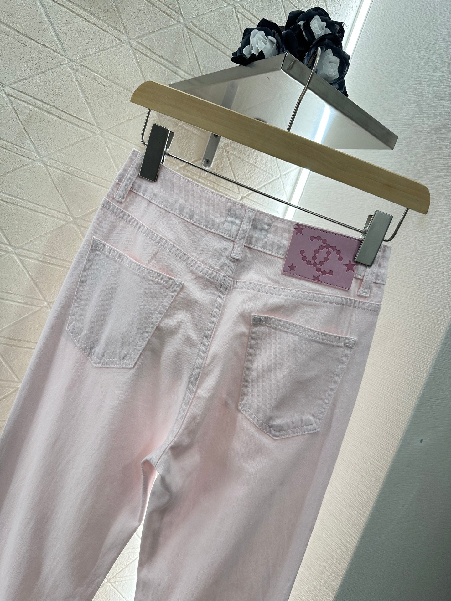 C 2025 new product Hollow embroidered jeans