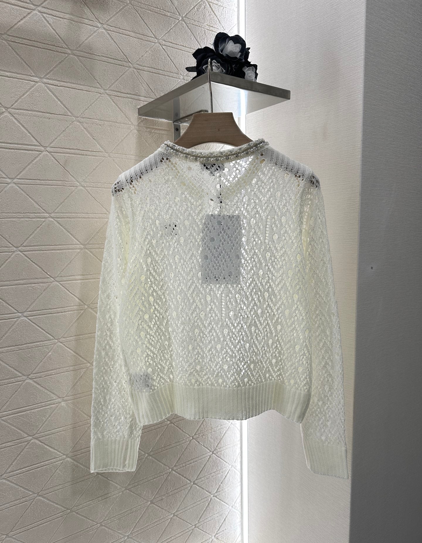 C 2025 new product Pearl hollow long sleeves