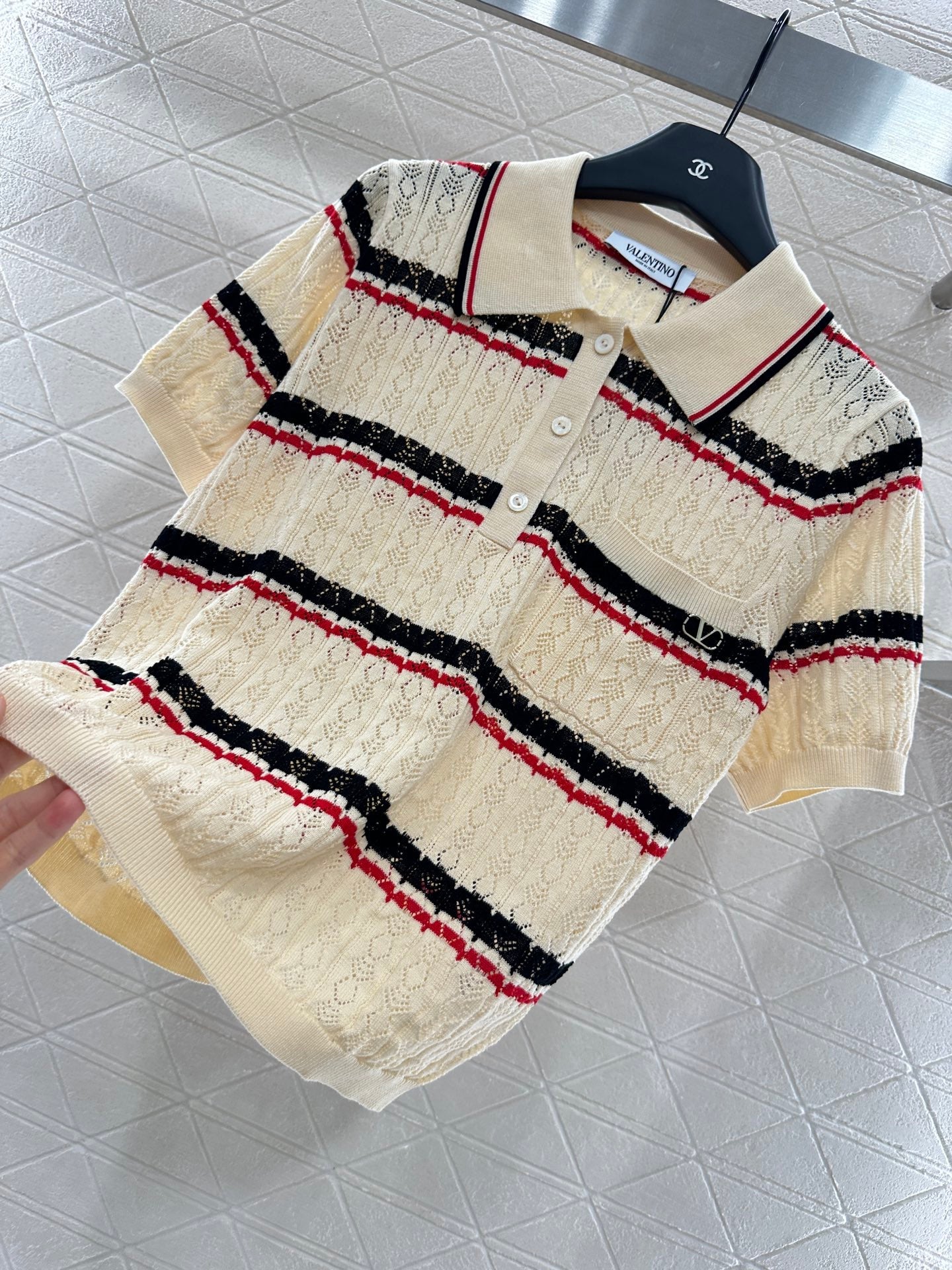 V 2025 new products Knitted short sleeves
