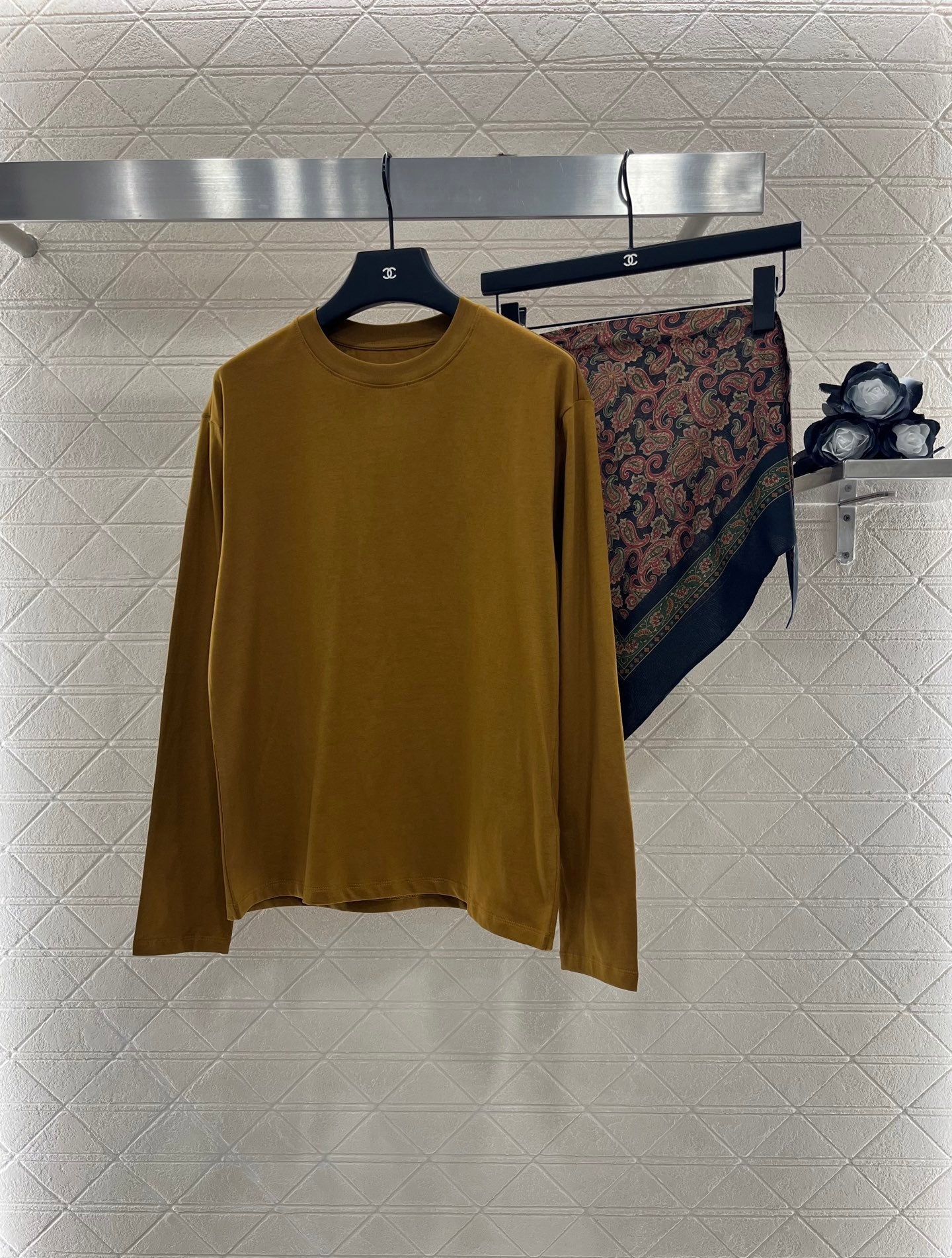 2025 New Products Scarf Round Neck Top