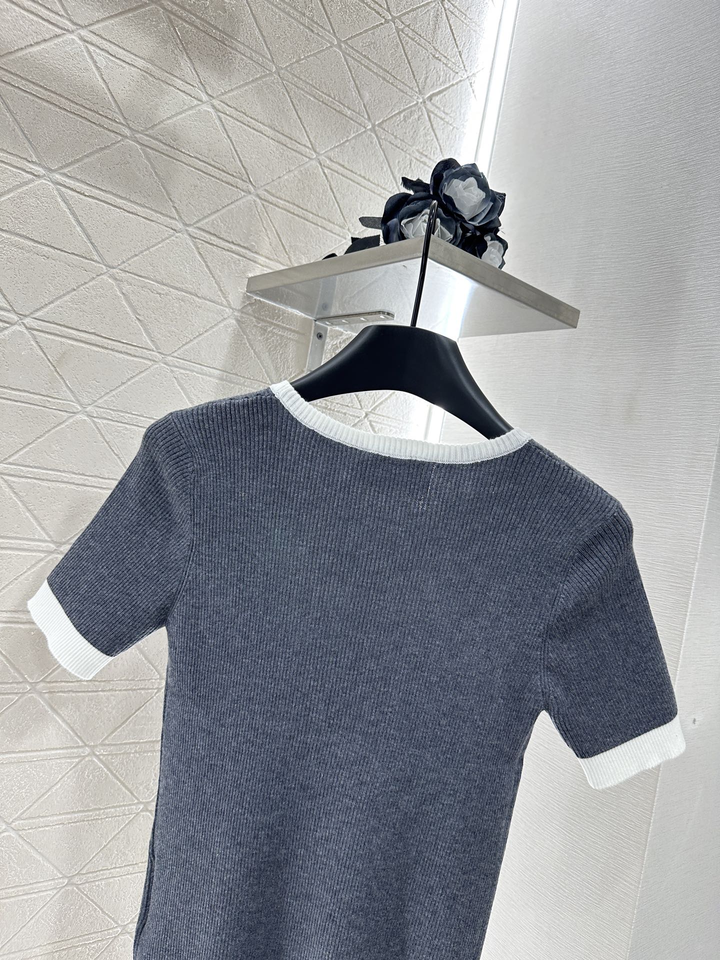 P 2025 new product Embroidered knitted short sleeves