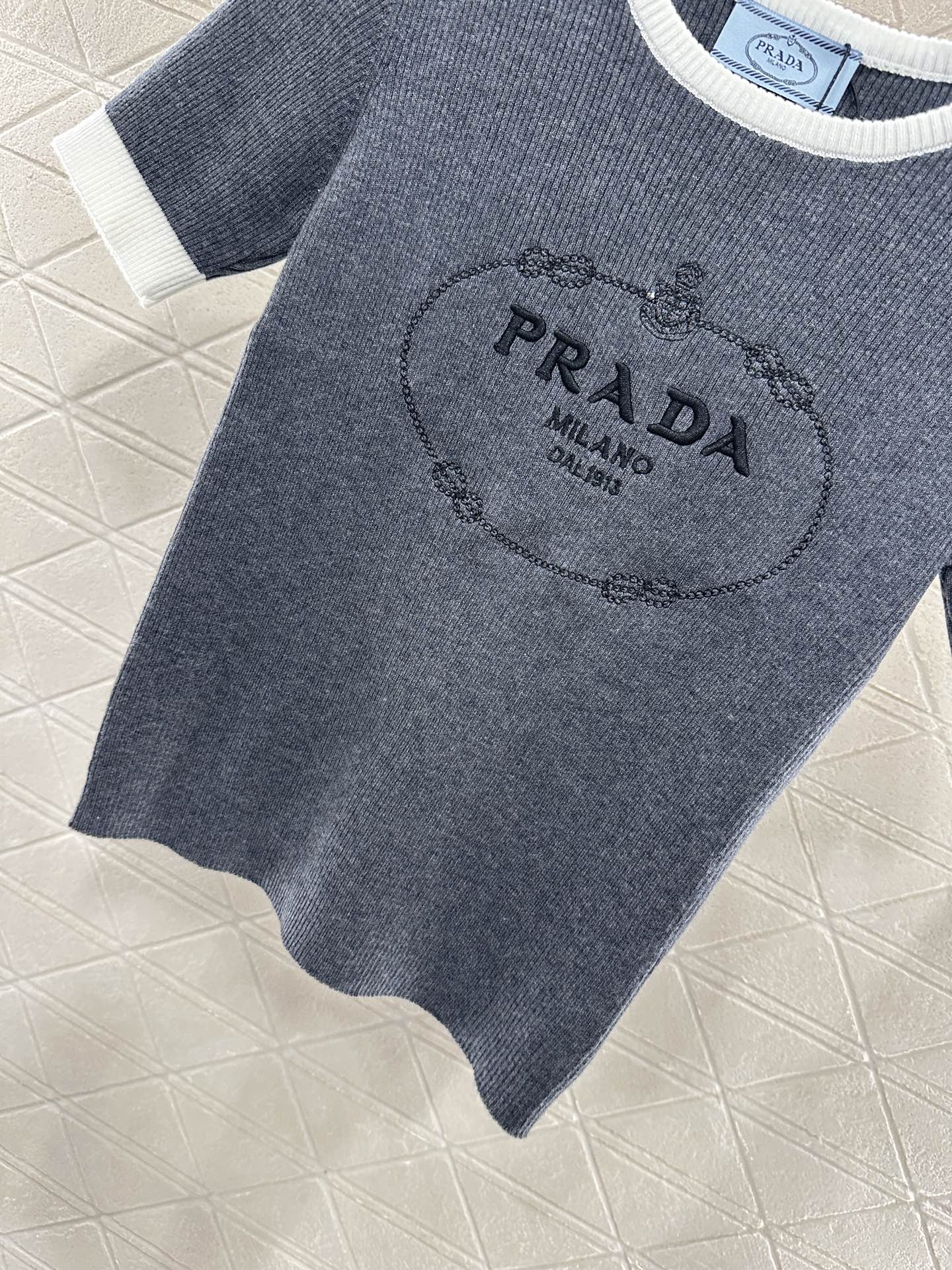 P 2025 new product Embroidered knitted short sleeves