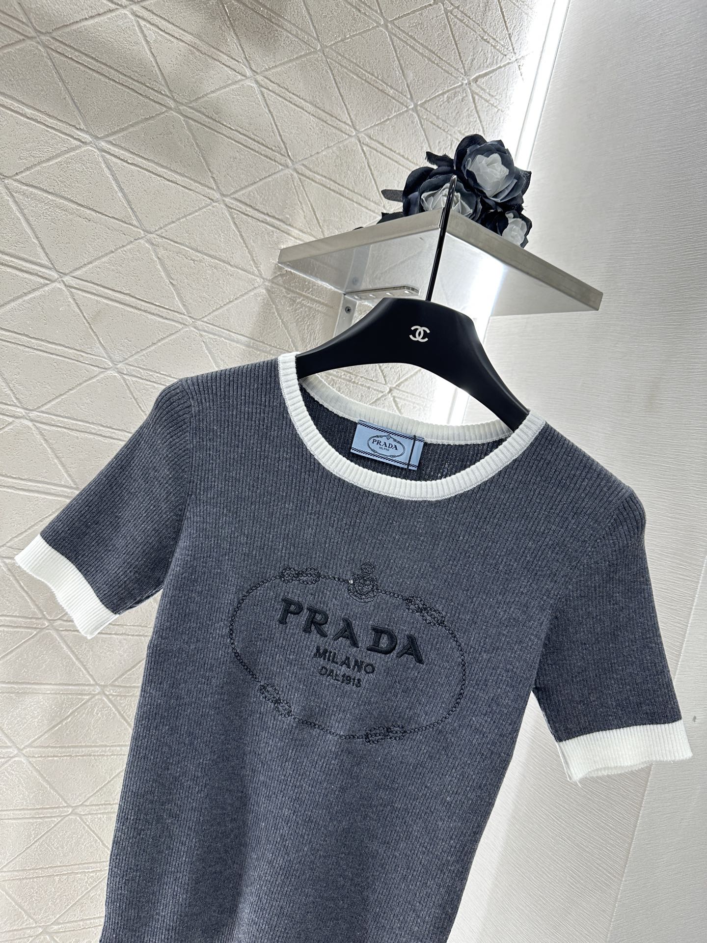 P 2025 new product Embroidered knitted short sleeves