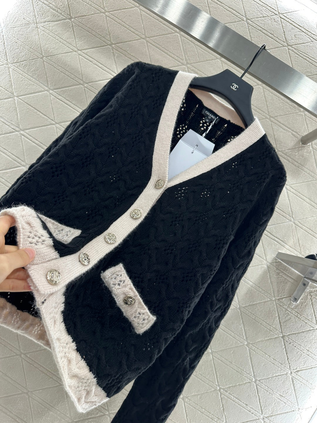 C 2025 new products Knitted cardigan
