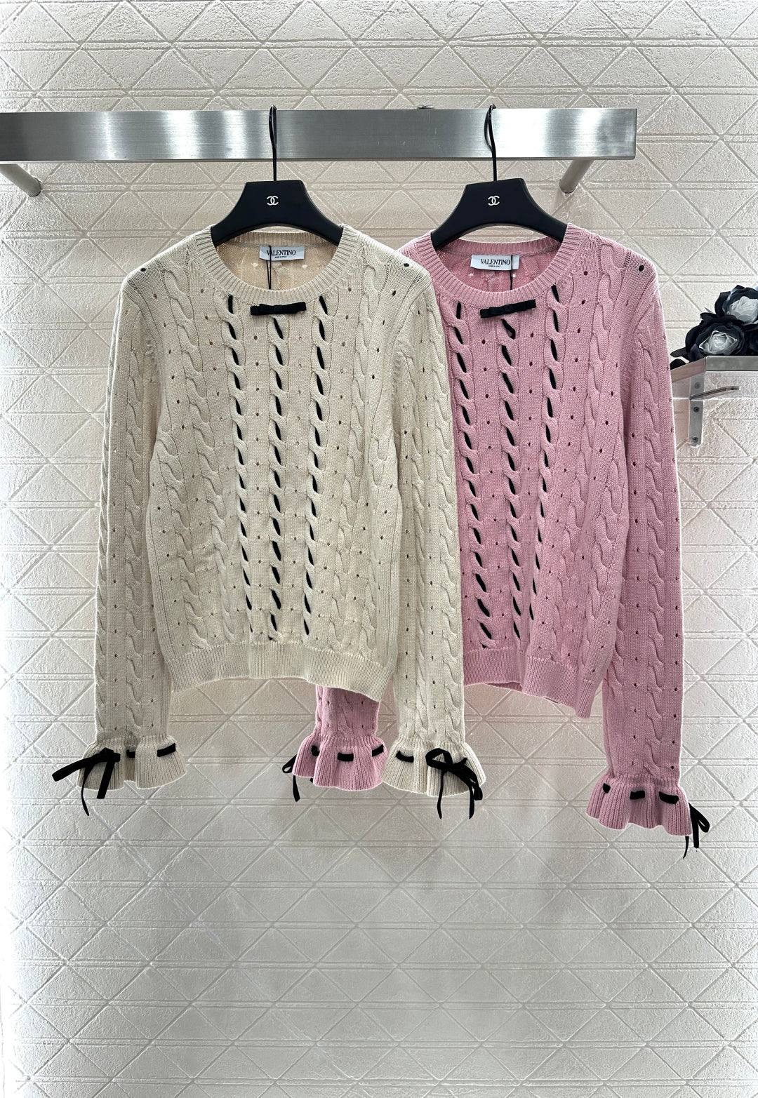 V 2025 new products Sweaters