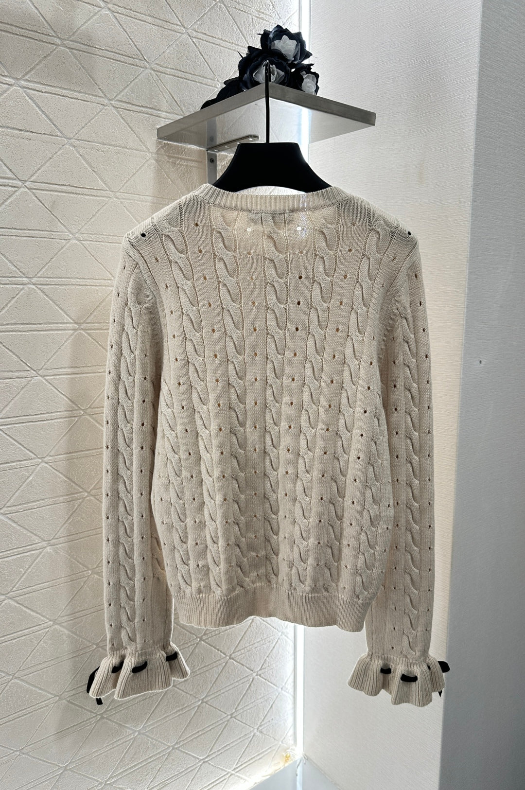 V 2025 new products Sweaters