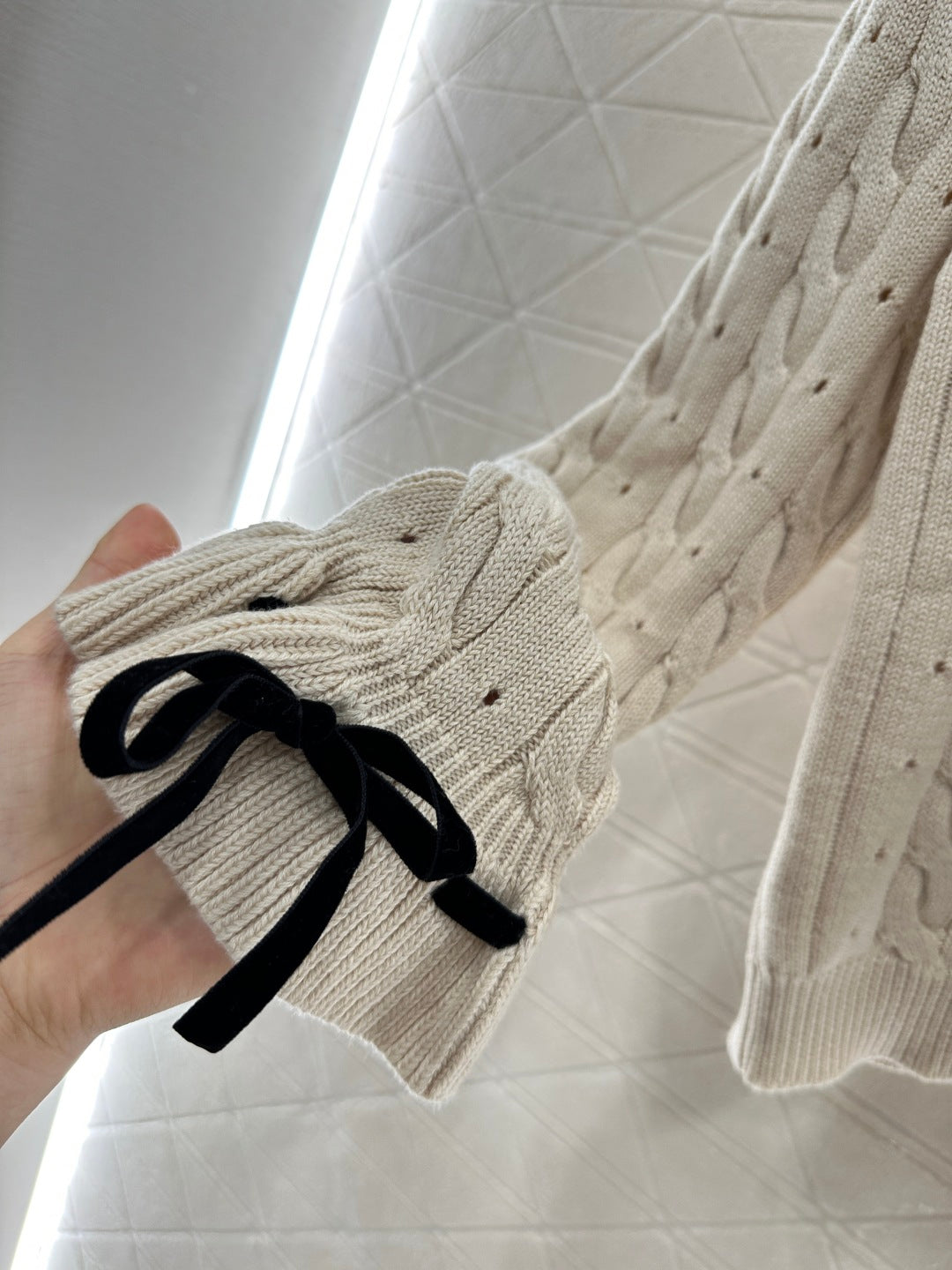V 2025 new products Sweaters