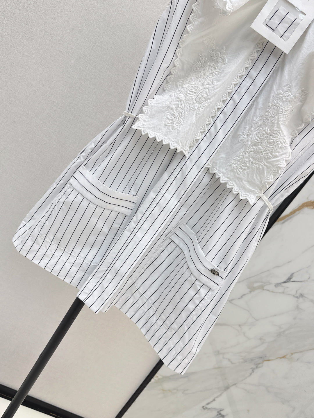 C 25ss embroidered dress