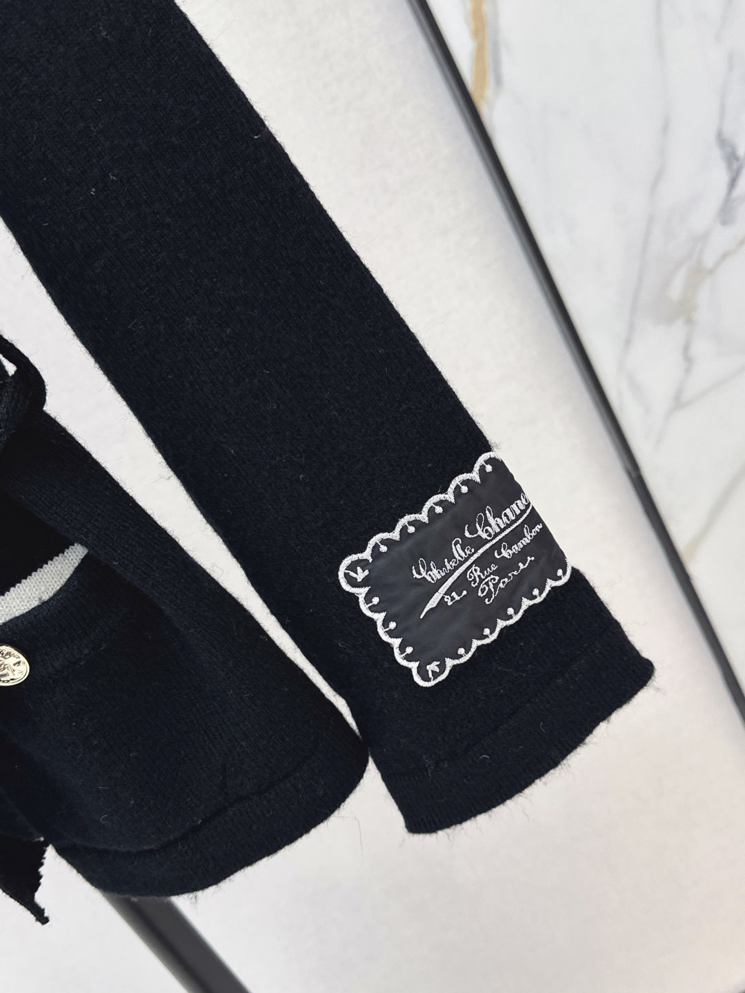 C 25fw knitted sweater