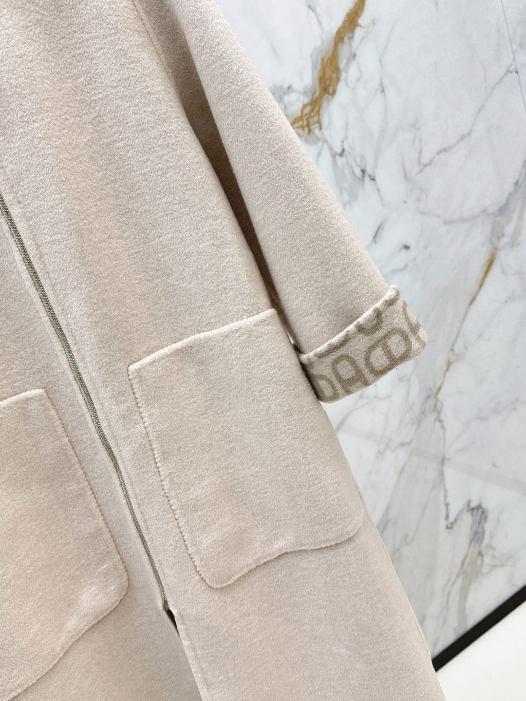 H 25fw cashmere coat
