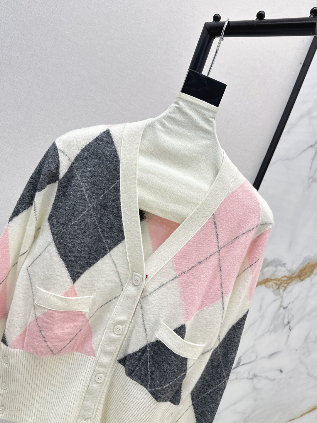 T 25fw knitted cardigan