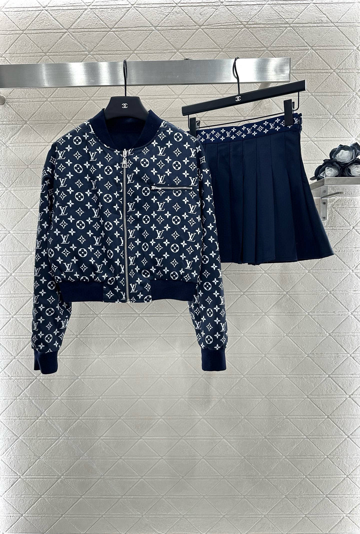 L 2025 New Arrivals Reversible Jacket and Skirt Set