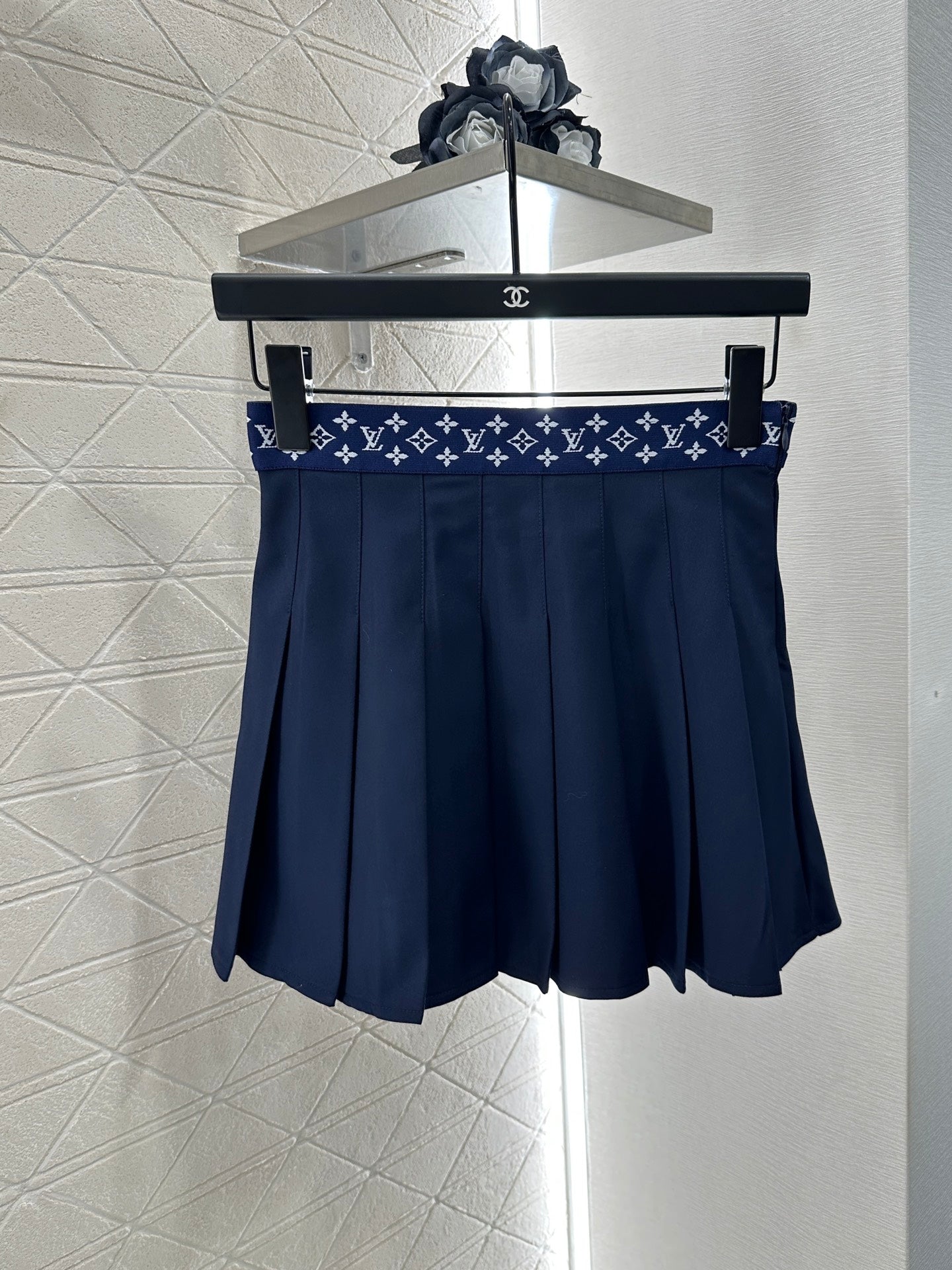 L 2025 New Arrivals Reversible Jacket and Skirt Set