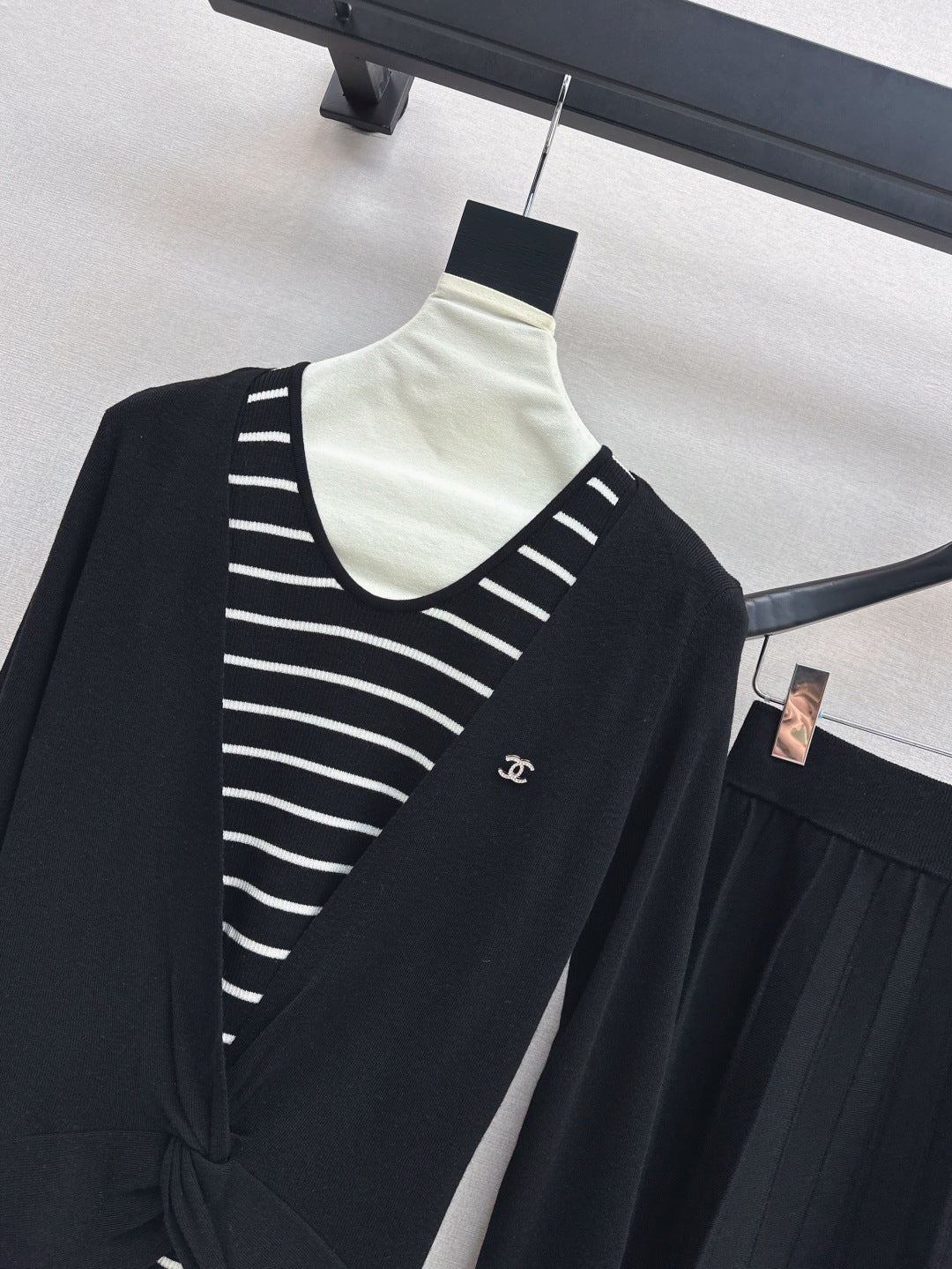 C 25fw knitted suit