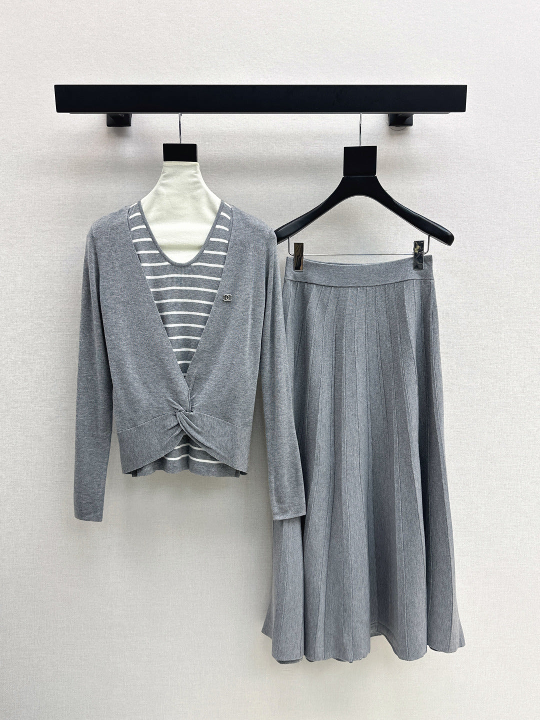 C 25fw knitted suit