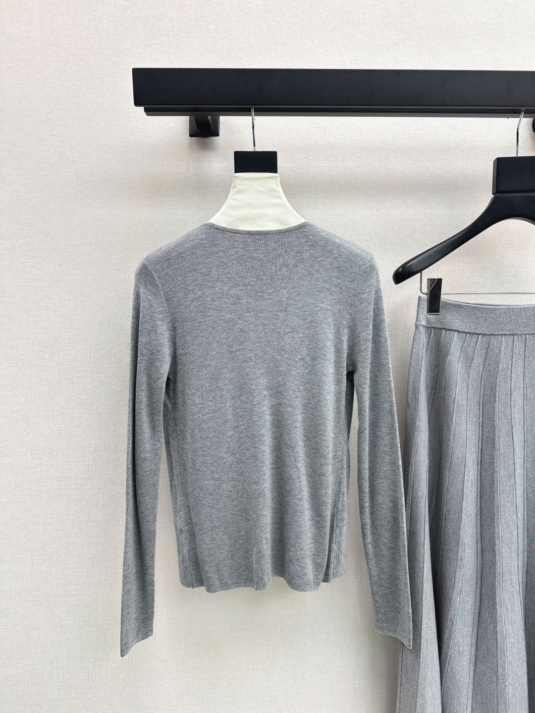 C 25fw knitted suit