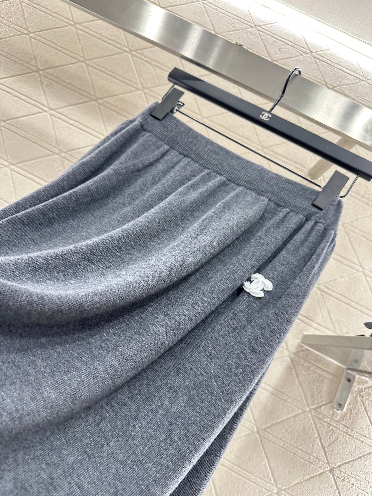 C 2025 New Arrival Knitted Long-Sleeved Skirt Set