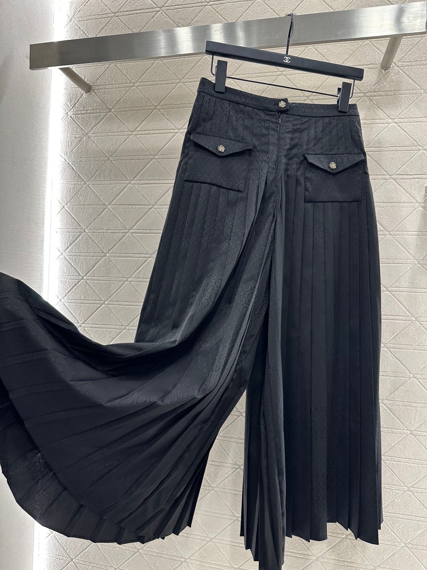 C 2025 New Arrival Long-sleeved shirt and culottes set