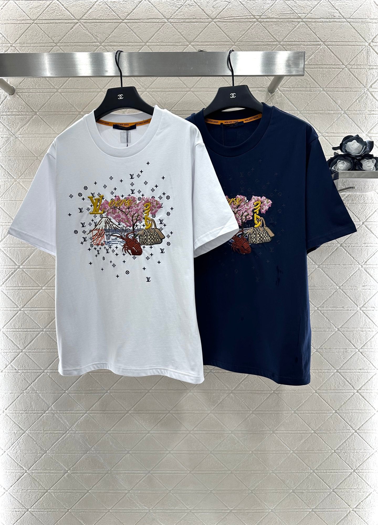 L 2025 New Arrivals Round-Neck Embroidered Short Sleeves