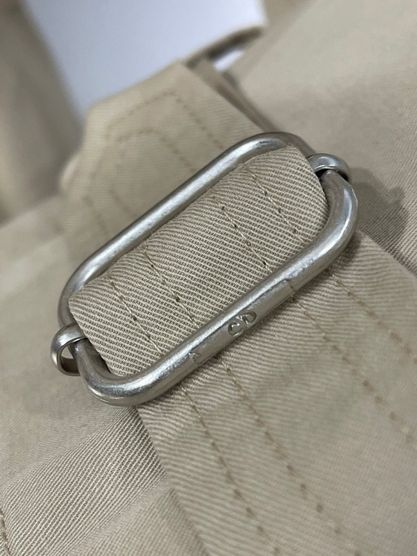 D 24fw trench coat