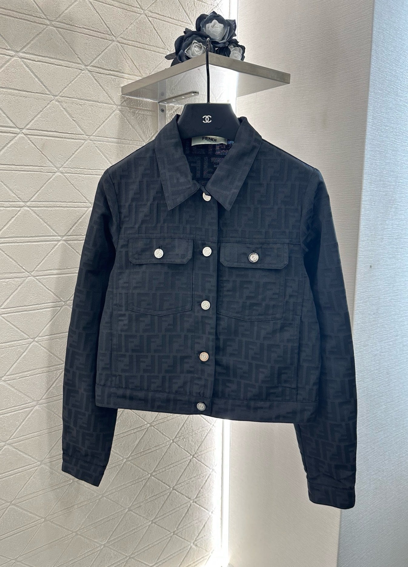 F 2025 New Arrivals Jacket, Coat, and Shorts Set