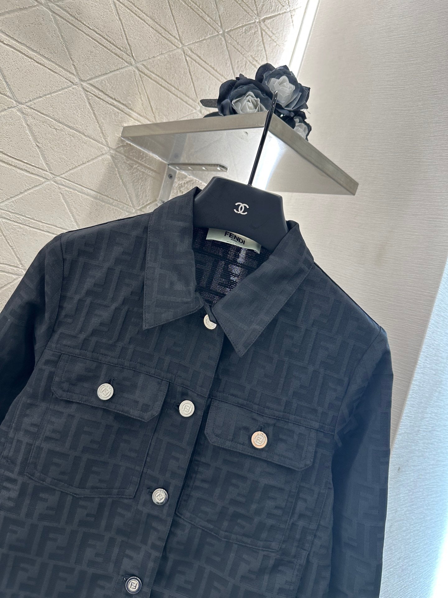 F 2025 New Arrivals Jacket, Coat, and Shorts Set