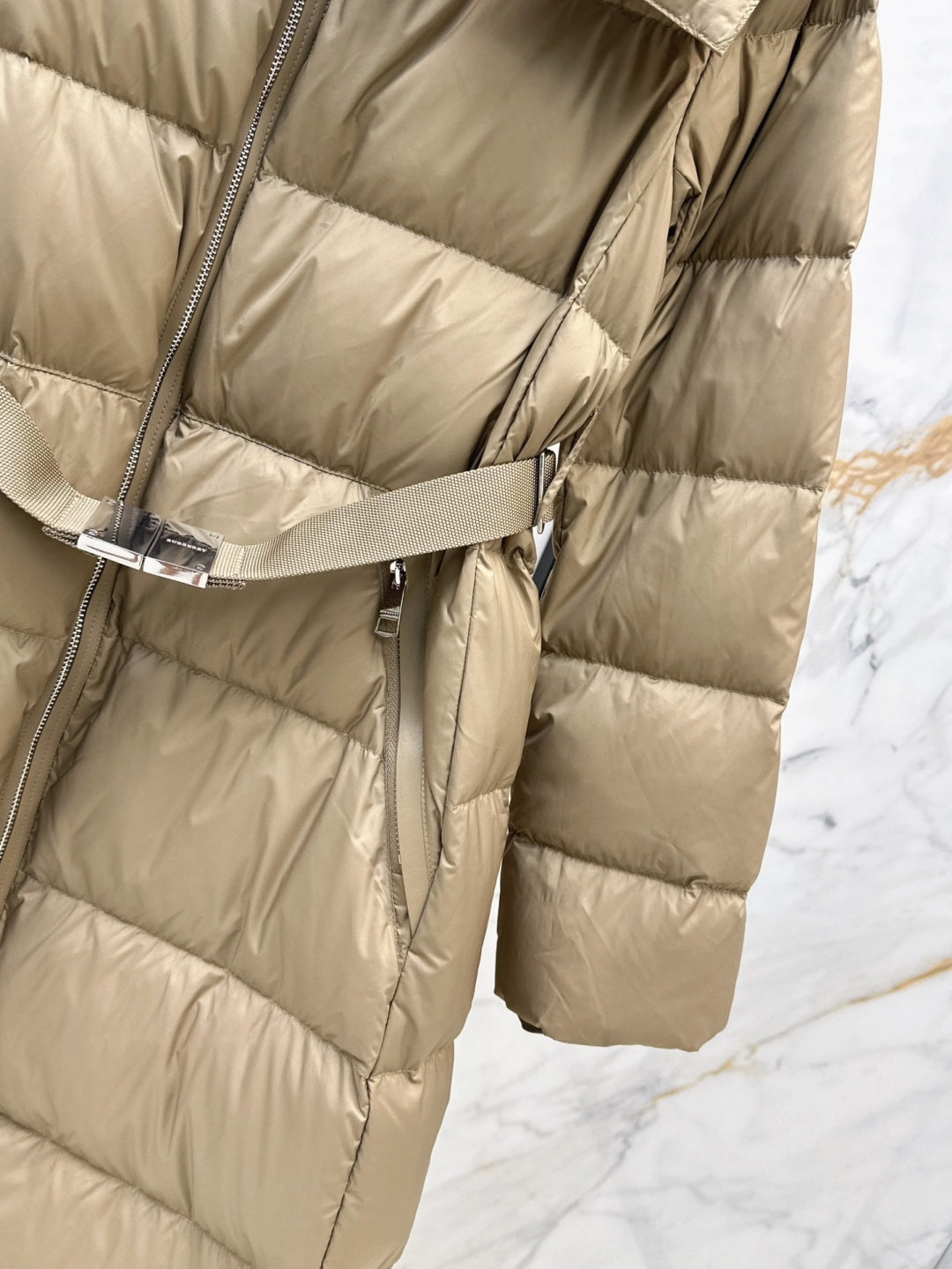 Bur 25fw donw coat