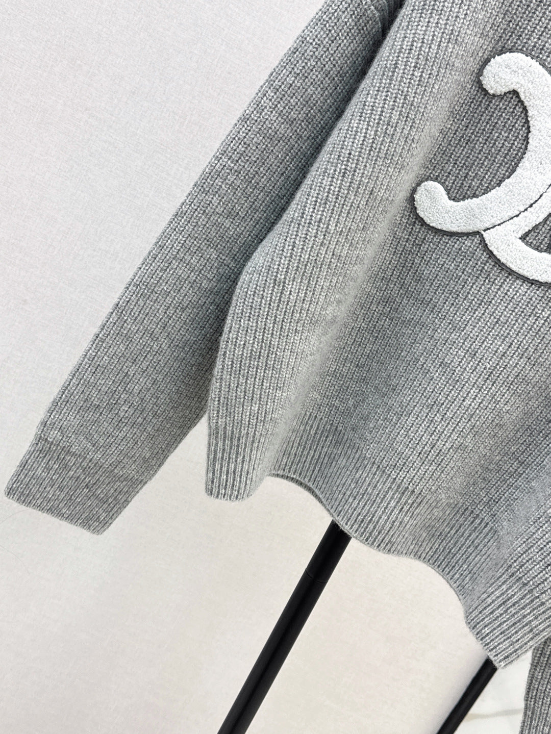 Ce 25fw embroidered sweater