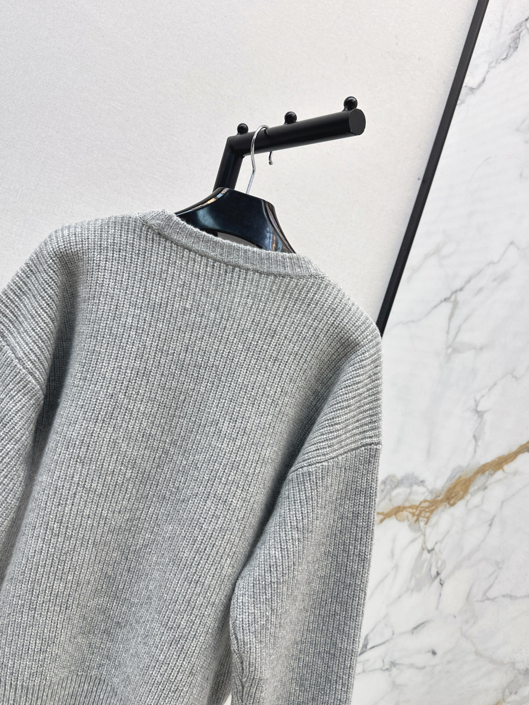 Ce 25fw embroidered sweater