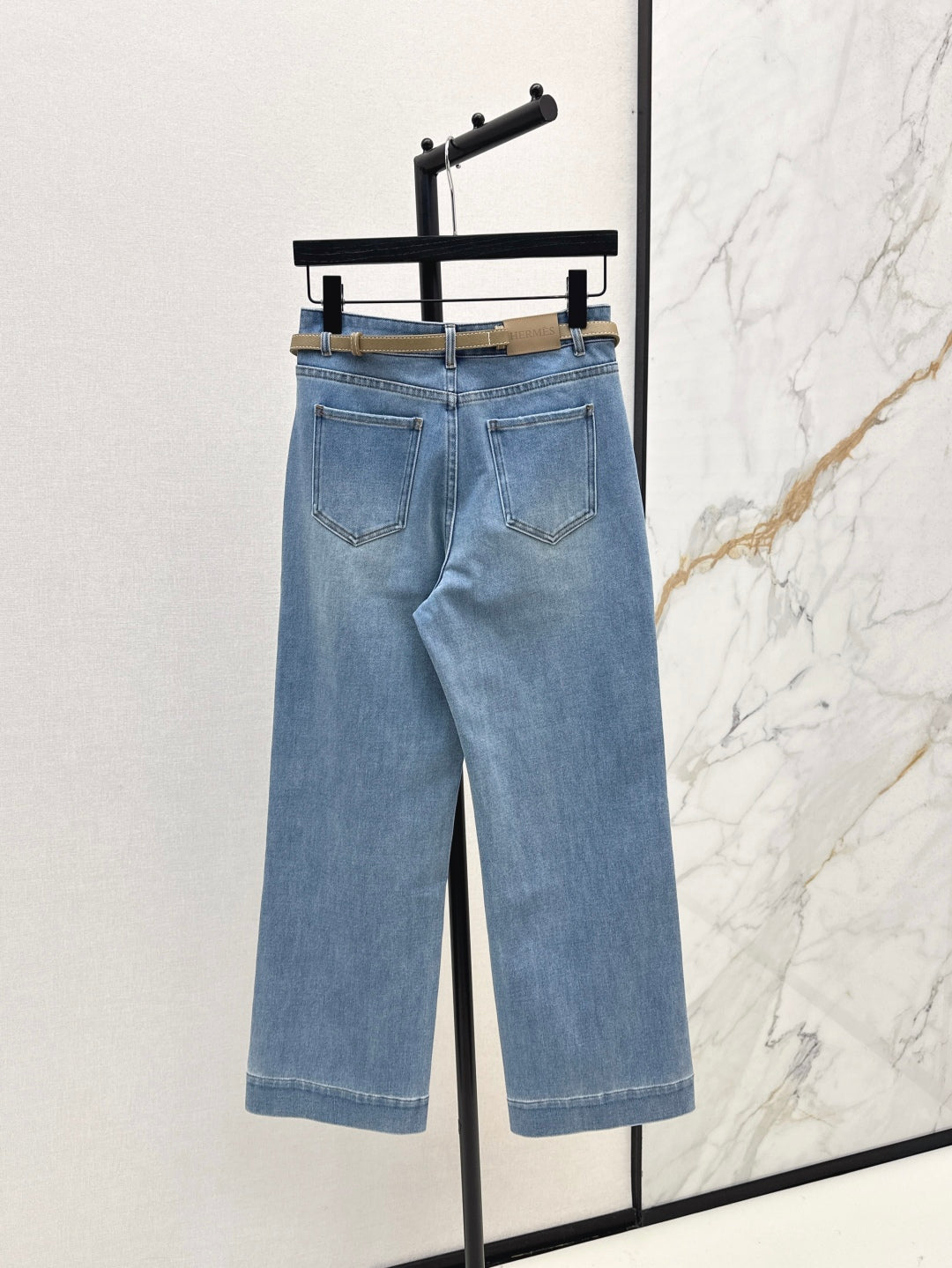 H 25fw straight jeans