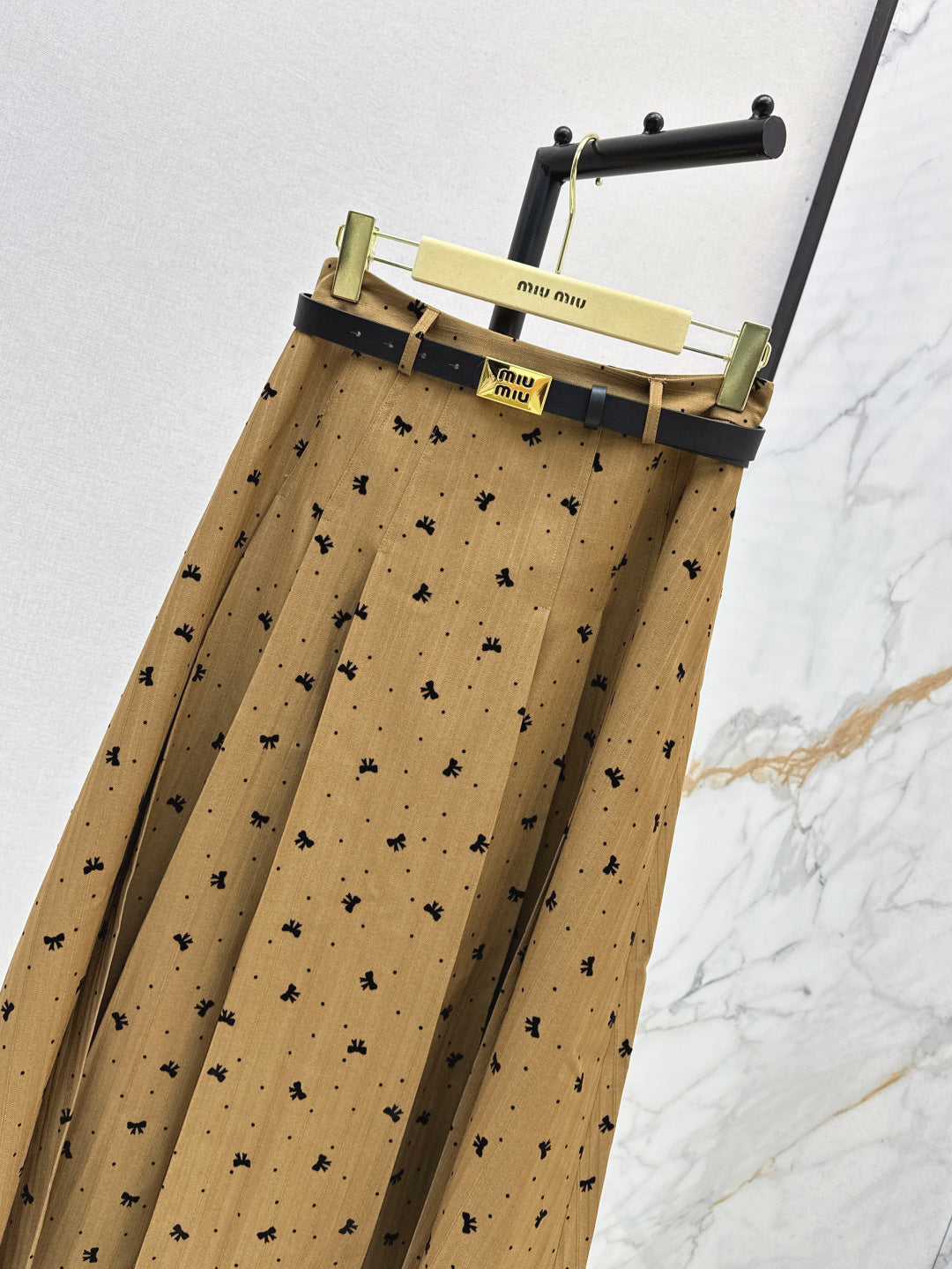 M 25fw jacquard skirt