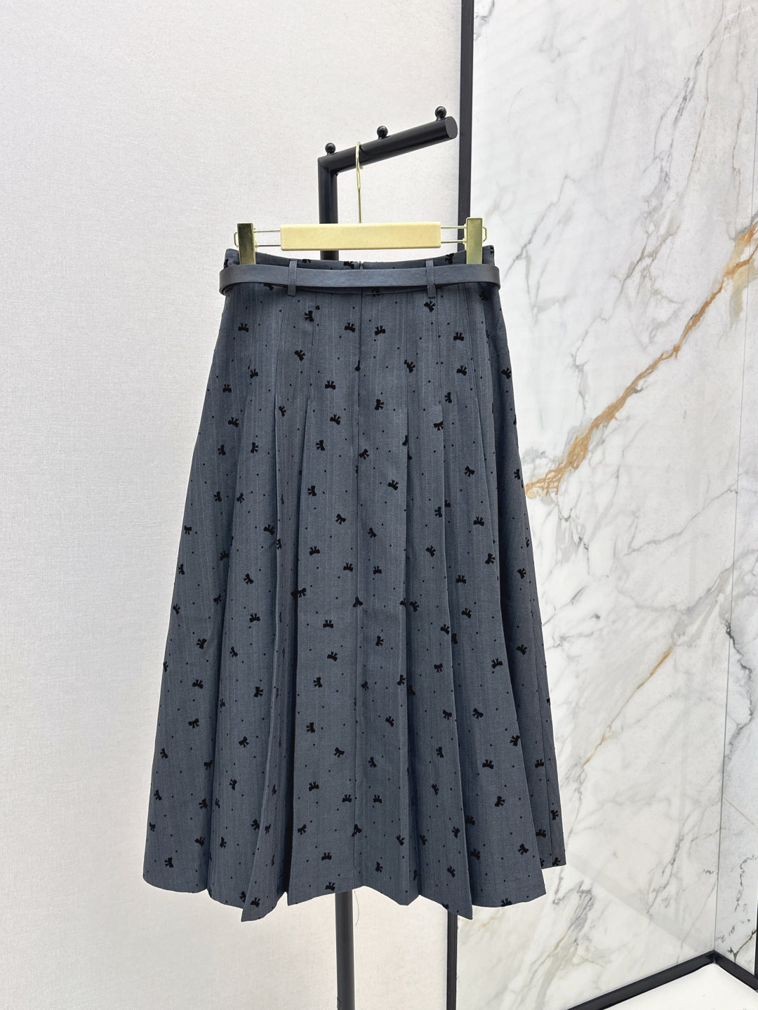 M 25fw jacquard skirt