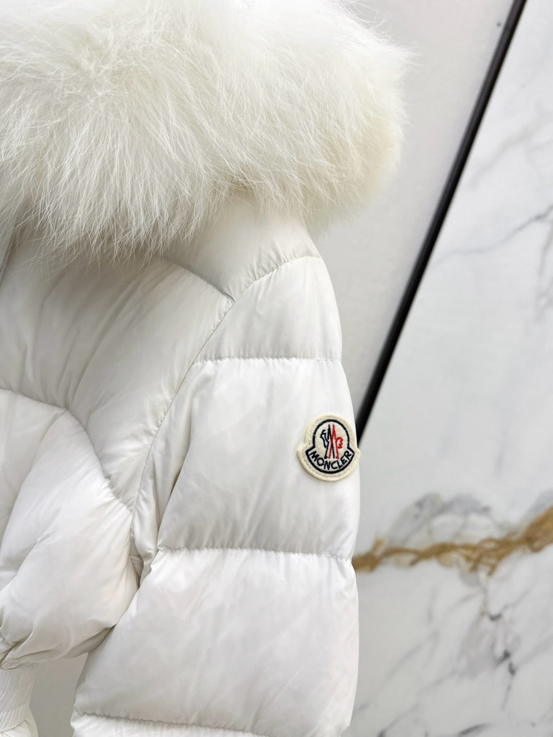 Mon 25fw down jacket