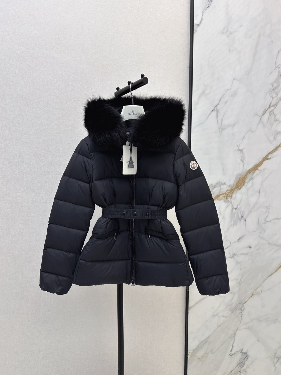 Mon 25fw down jacket
