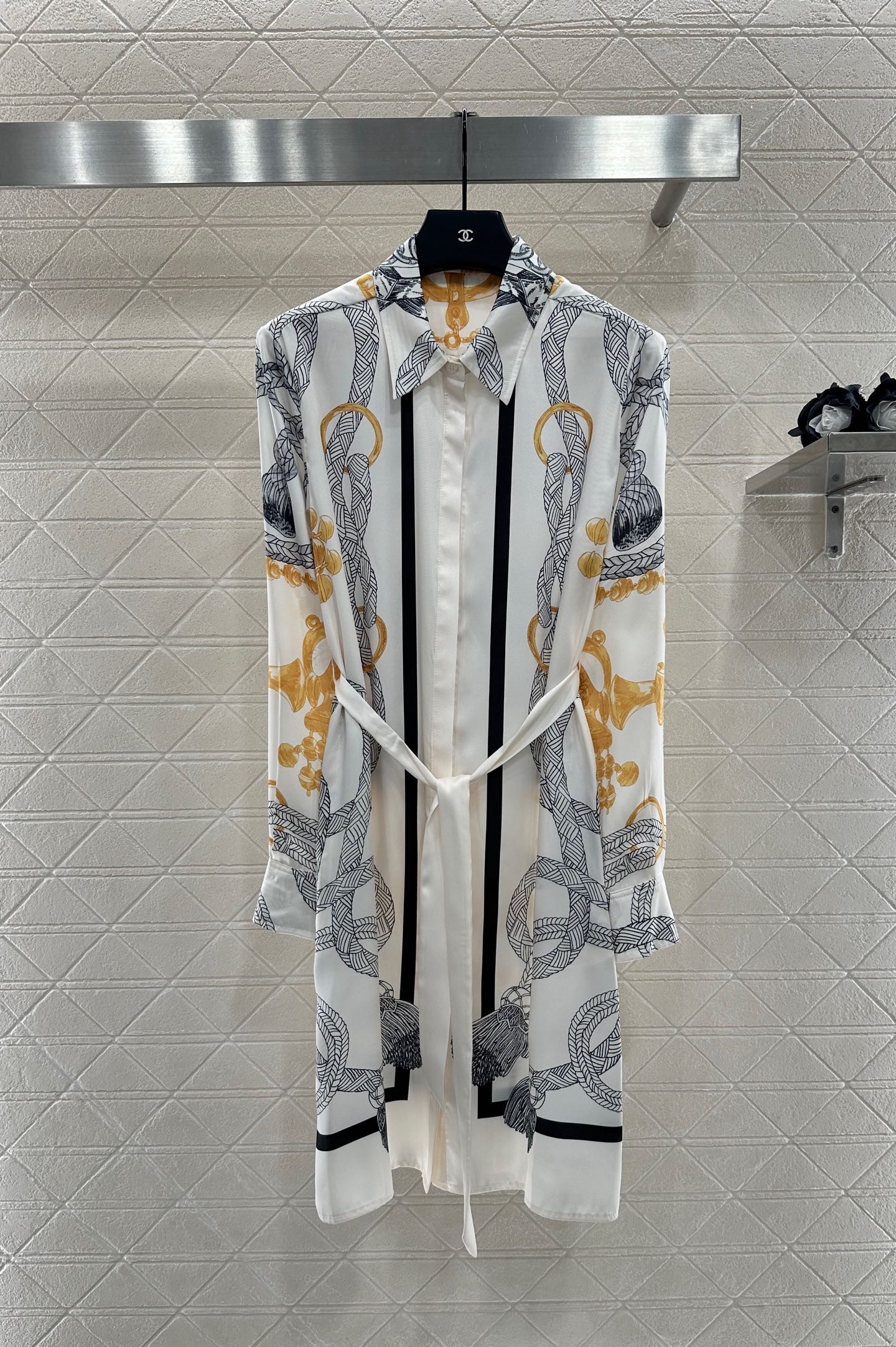 He 25 Printed belt shirt dress