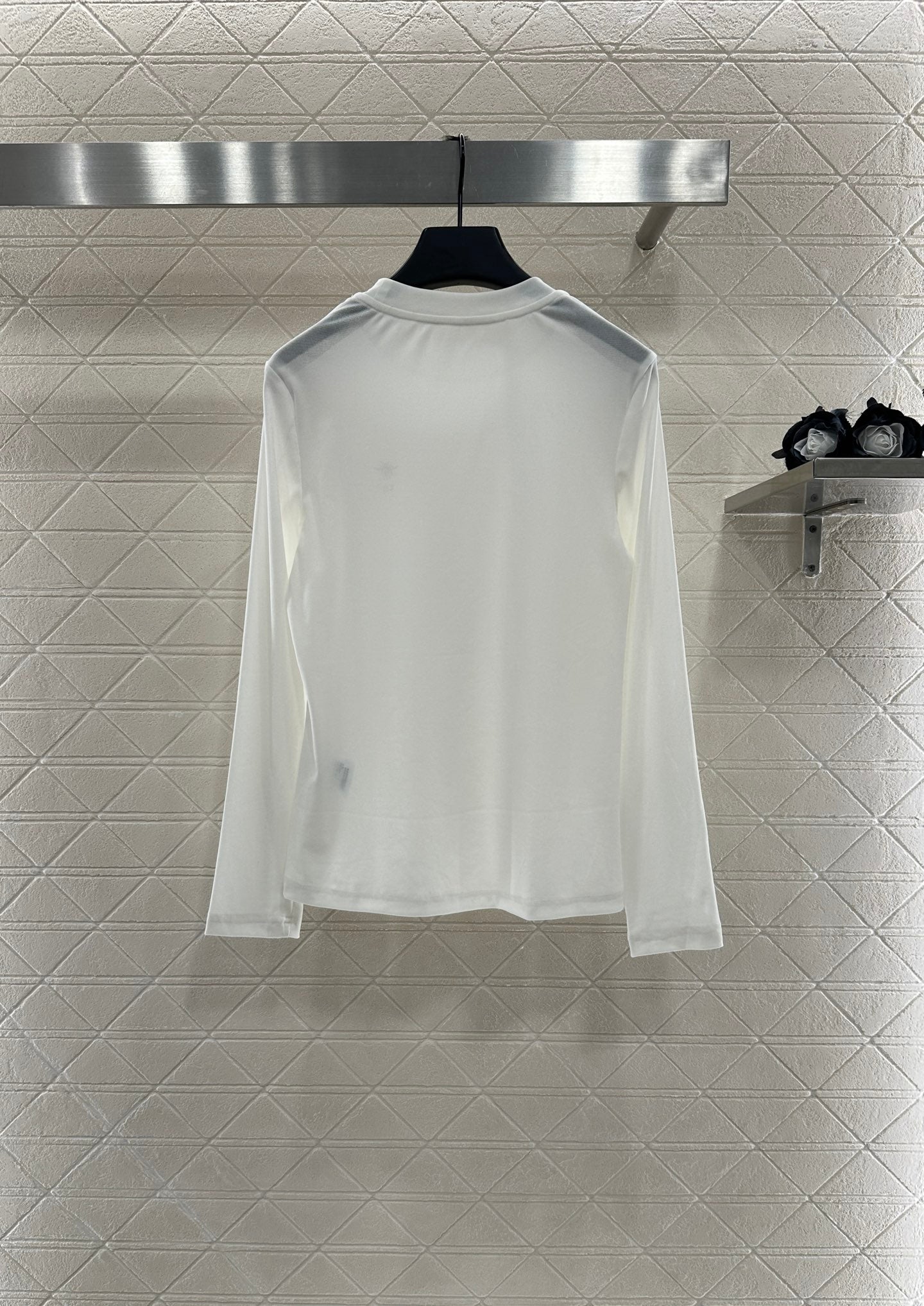 D 25 LOGO embroidered bottoming shirt