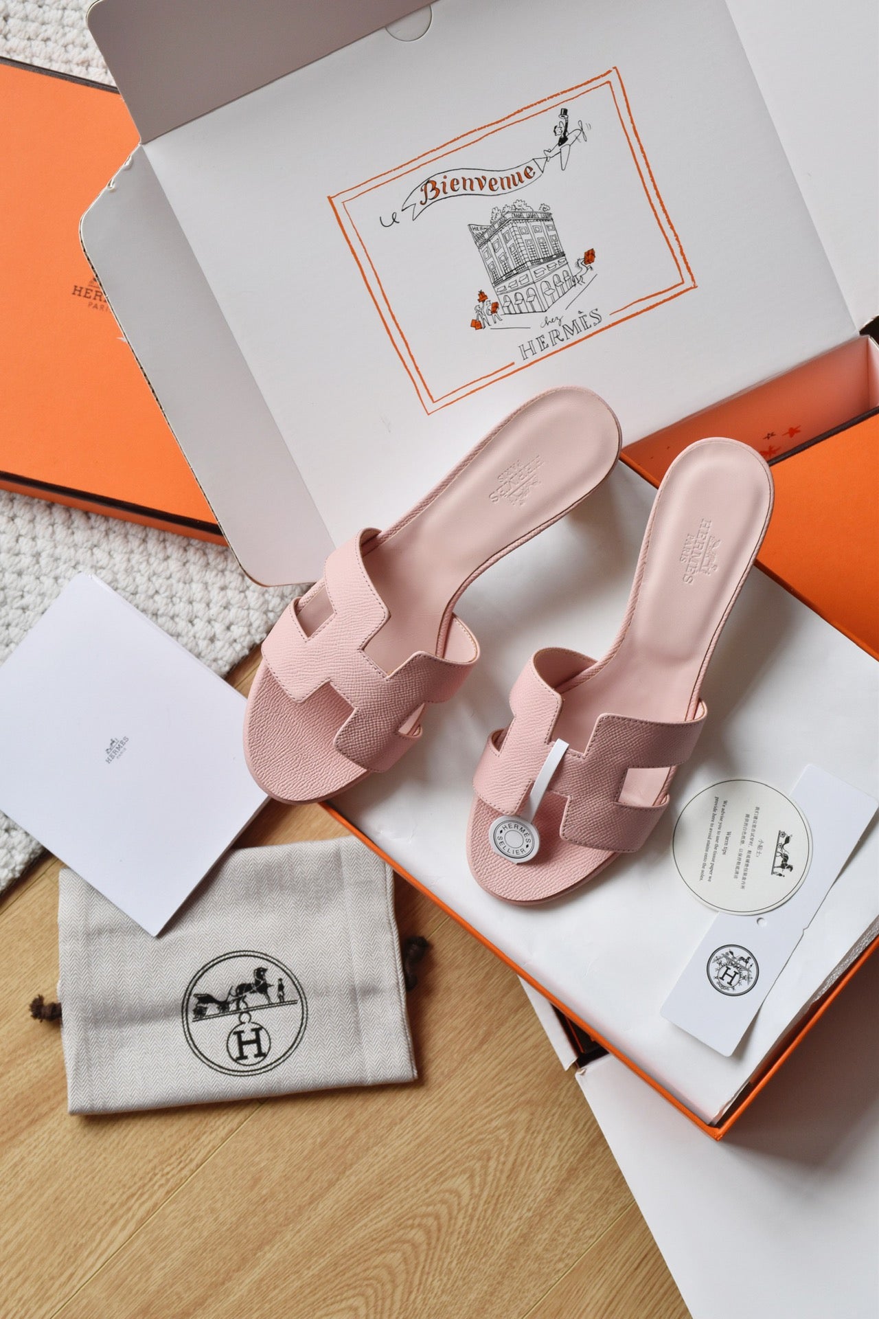 He 25 High-heeled leather sandals (4.5cm)
