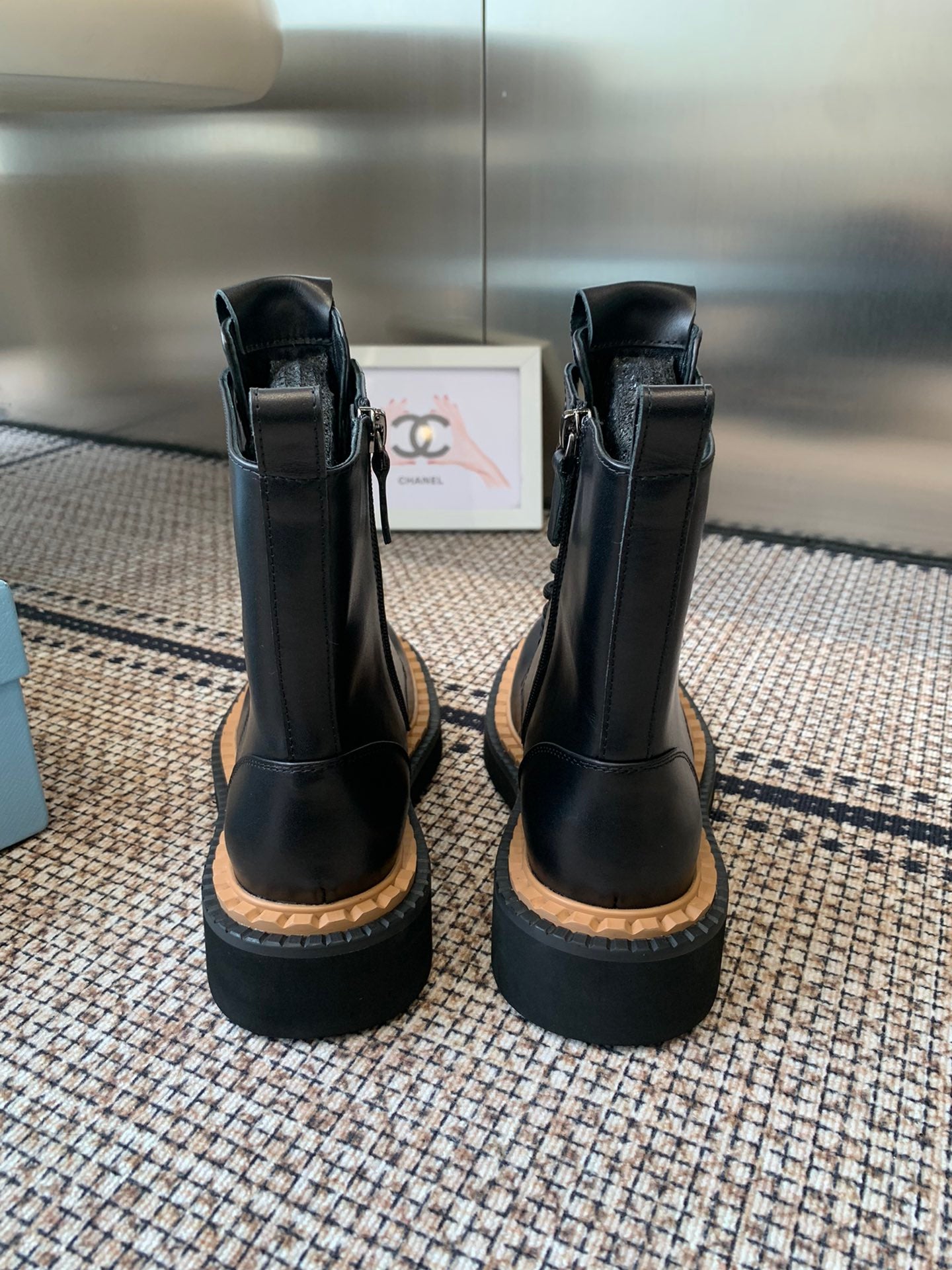 Pra 25fw Classic triangle-shaped ankle boots