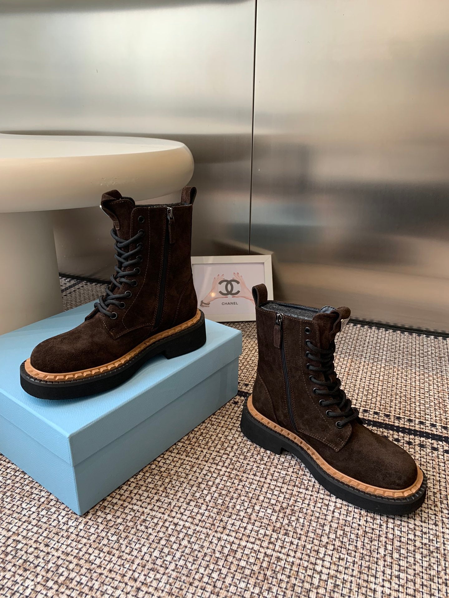 Pra 25fw Classic triangle-shaped ankle boots